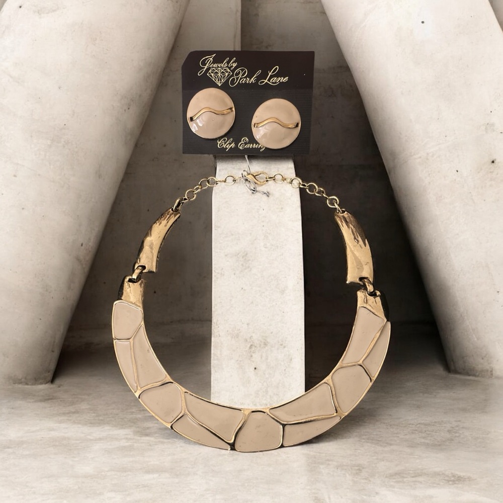 VINTAGE PARK LANE NECKLACE SET & CLIP ON EARRINGS